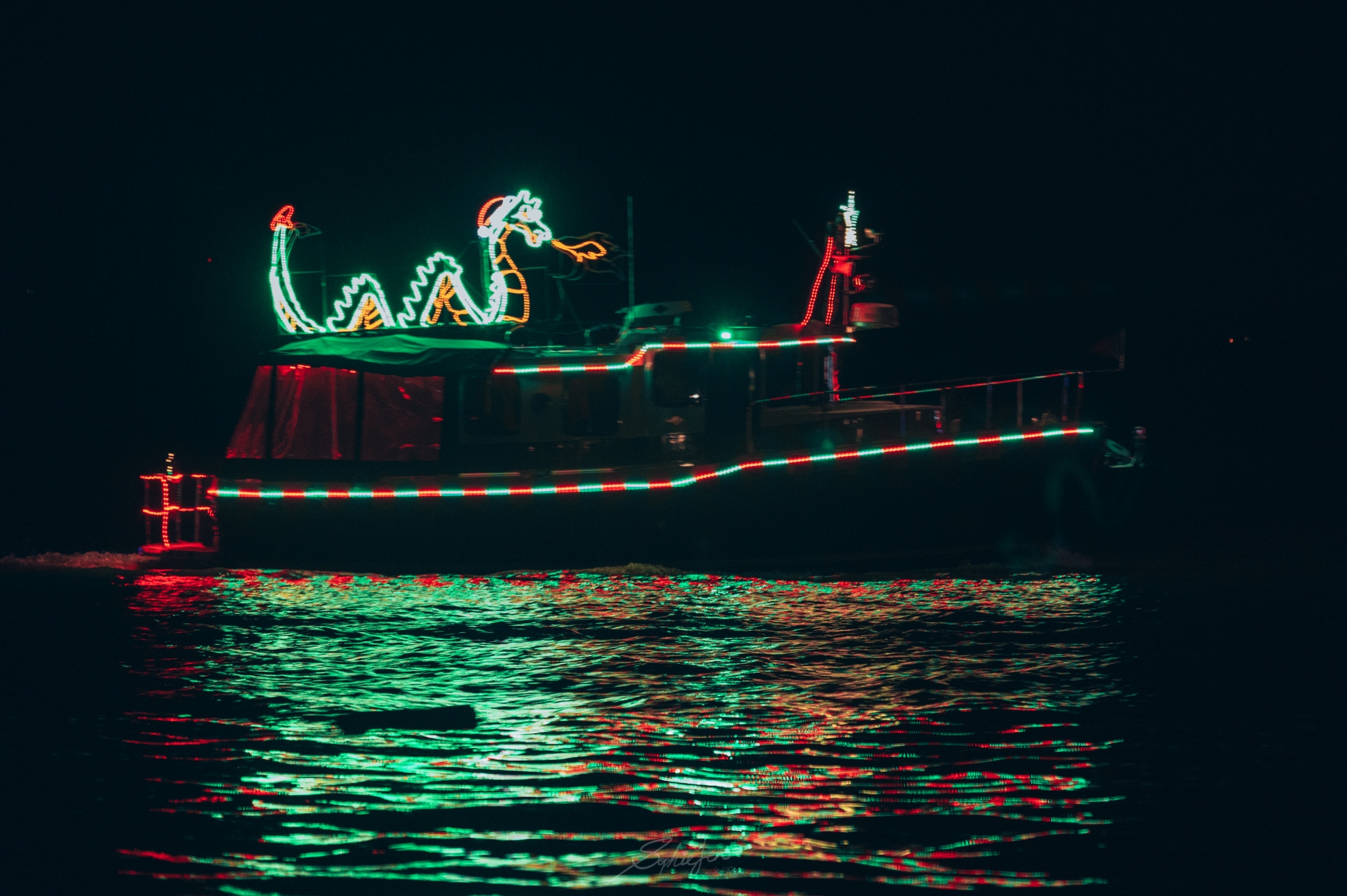 美國、俄勒岡|聖誕船遊行(Christmas Ships Parade)・遇見延續波特蘭70+年聖誕節傳統 - 第3張圖 美國、俄勒岡|聖誕船遊行(Christmas Ships Parade)・遇見延續波特蘭70+年聖誕節傳統