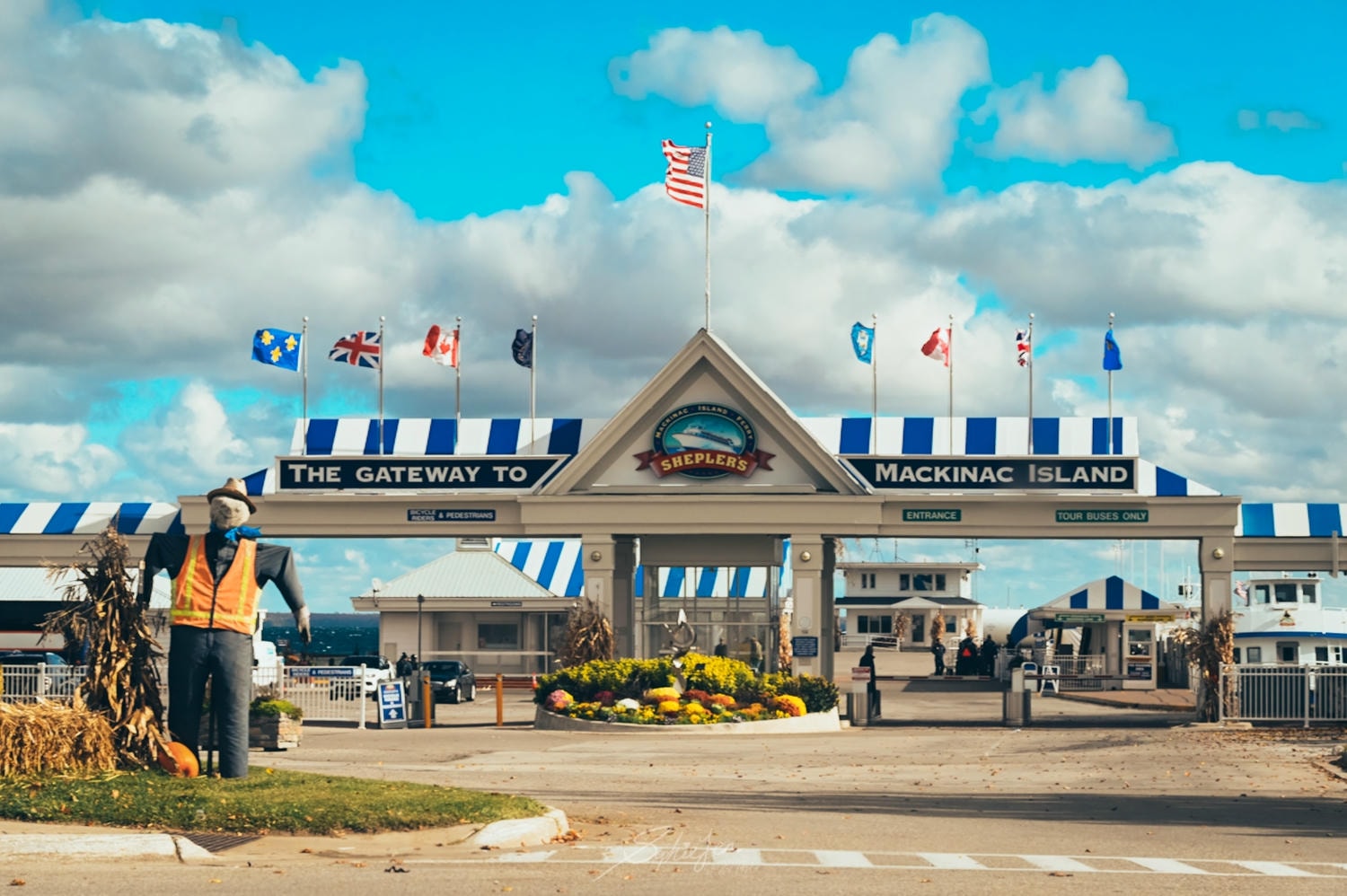 旅行手札:Mackinac Island 交通攻略:渡輪怎麼訂、停車在哪、提前幾天買票? - 第1張圖 Shepler's Ferry Mackinac Island